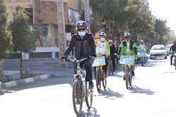 رکاب زنی تیم دوچرخه سواری دوست داران طبیعت به مناسبت هفته جهانی سلامت روان و هفته جهانی قلب 